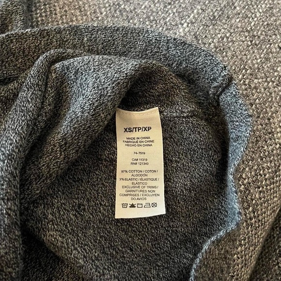 Garage dark grey knit mini skirt
Size: XS - Picture 3 of 4